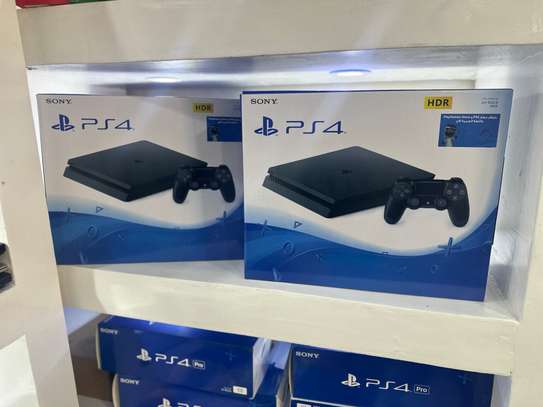 PLAYSTATION 4 SLIM NEUF avec 10 JEUX image 2
