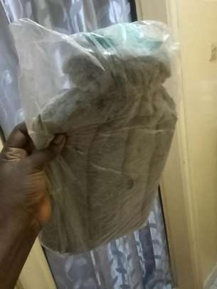 Bouillottes neuves avec et sans peluches disponibles image 1