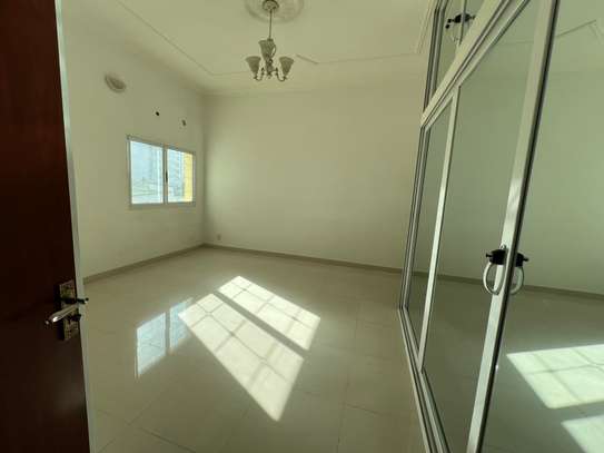Appartement F4 à louer point E image 5
