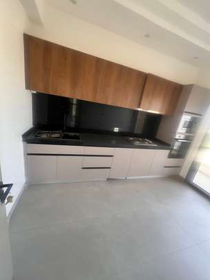 Très joli studio F2 à la cité africa image 9