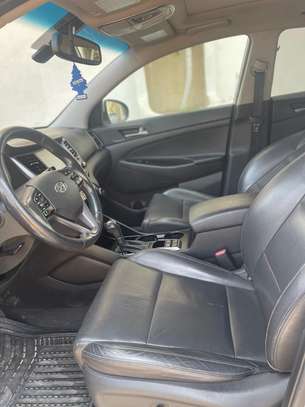 Hyundai Tucson image 8