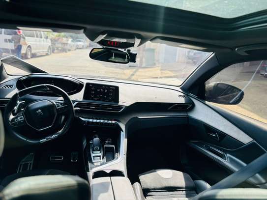 Peugeot 3008 2019 image 6