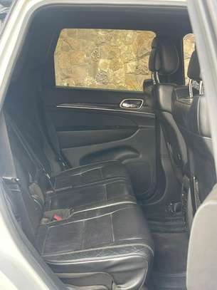 Jeep Grand Cherokee Limited image 14