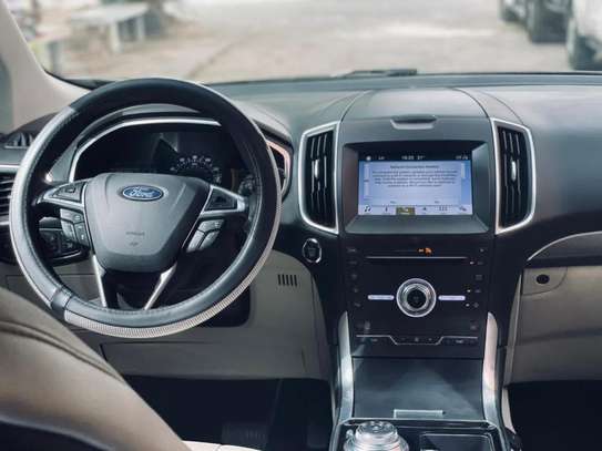 FORD EDGE TITANIUM 2019 image 8