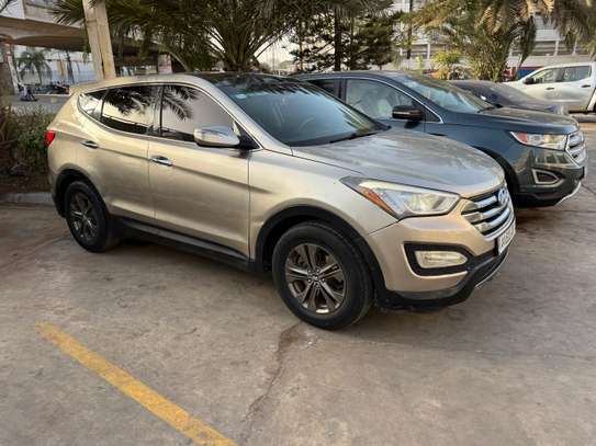 Hyundai Santa fe 2014 4x4 image 2