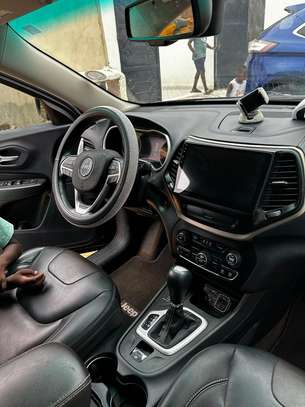 JEEP CHEROKEE 2015 Full Option image 5