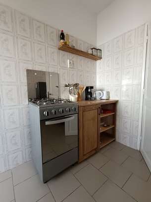 Superbe T2 Meublé - Les Almadies image 6