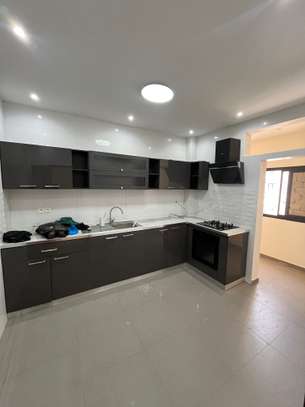Appartement F4 à la cité Mbackiyoufaye image 6
