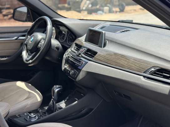 BMW X1  2016 image 9