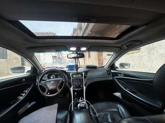 Hyundai sonata 2011 image 2