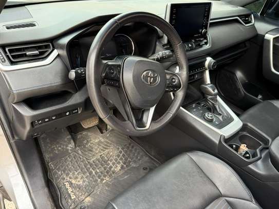 Toyota Rav4 2021 image 4