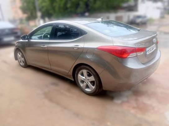 HYUNDAI ELANTRA NOUVEAU MODEL image 4