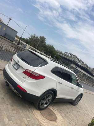 Hyundai santafe 2016 image 1