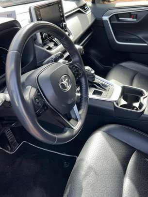 TOYOTA RAV4 2021 image 4