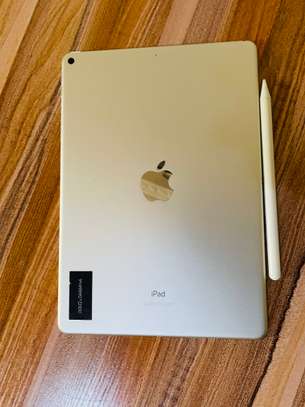 iPad Air 3 image 3