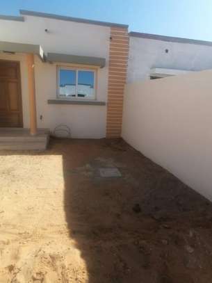 Villa TF à vendre à Keur Massar image 2