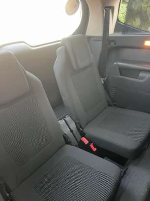 PEUGEOT 5008 2016 image 9