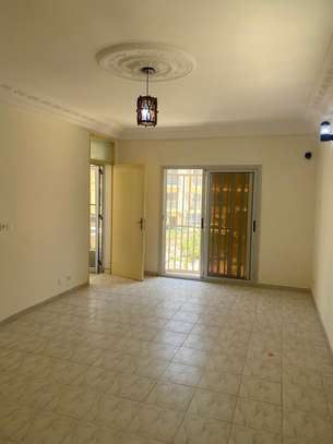 Apparemment à louer image 3