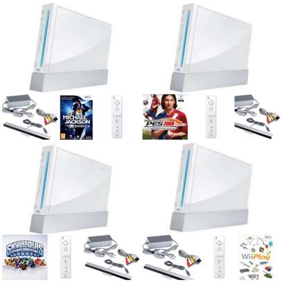 Pack Console nintendo Wii avec 1 jeu cd ? image 2