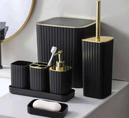 Accessoires toilette image 3