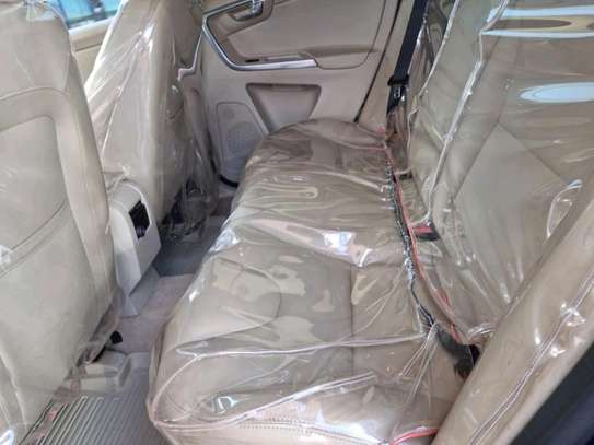 Volvo xc60 image 9