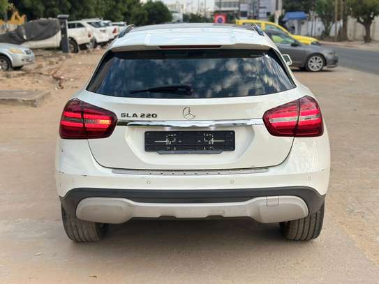 MERCEDES GLA 220, 2017 image 8