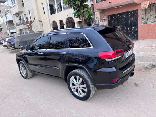 Jeep grand Cherokee image 5