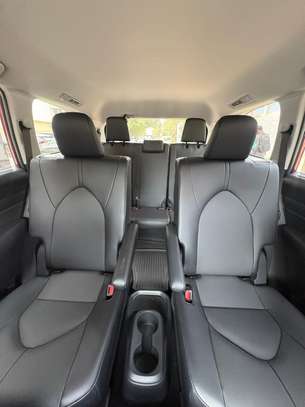 TOYOTA GRAND HIGHLANDER 2024 image 11