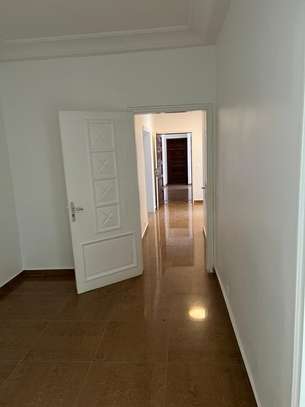 Appartement à louer aux almadies image 5
