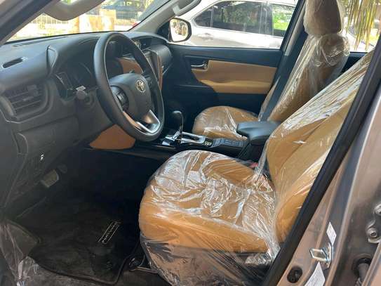 TOYOTA FORTUNER 2022 image 5