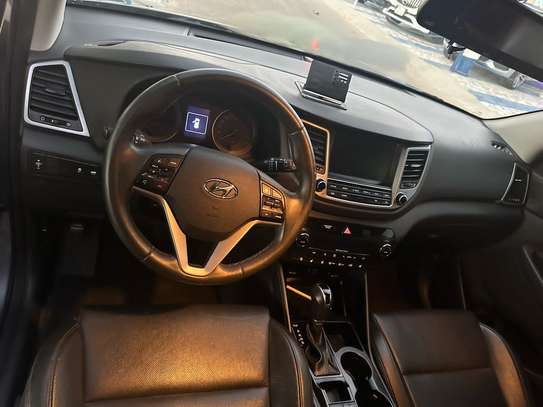 Hyundai Tucson Limited image 4