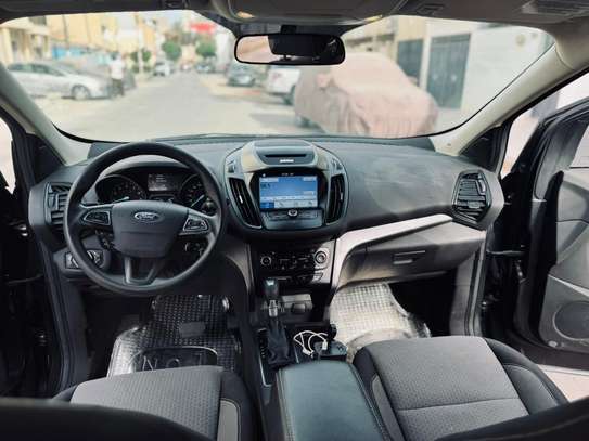 Ford Escape SE 2017 image 2