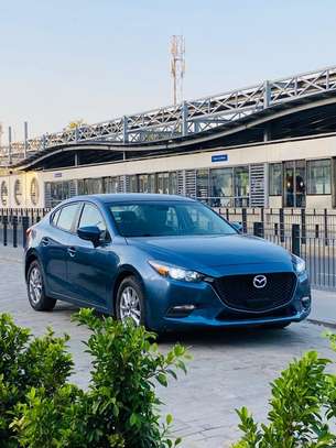 MAZDA 3 2018 image 3