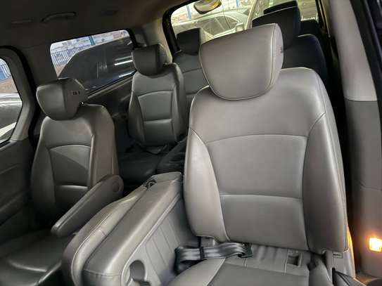 Hyundai Starex VIP 12 places image 6