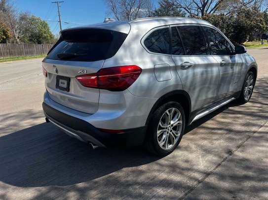 BMW X1 image 13