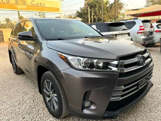Toyota highlander image 4
