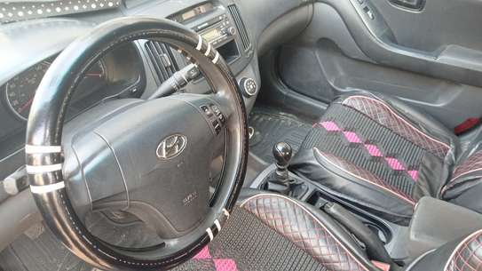 Hyundai Elantra 2010 image 4