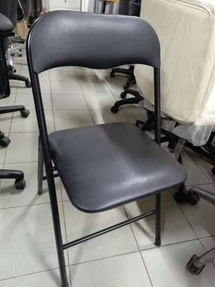 Chaise pliante noire robuste pour intérieur et extérieur image 1
