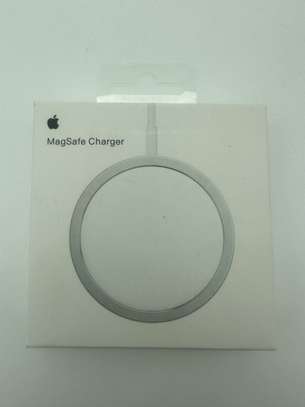 Chargeur IPhone sans fil MagSafe MHXH3AM/A A2140 - 20W image 10