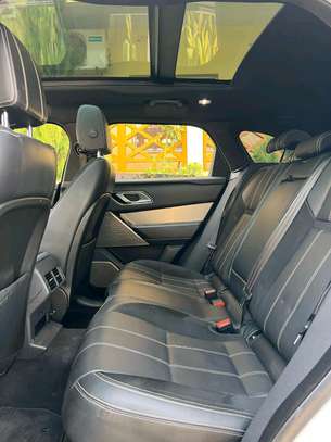 RANGE ROVER VELAR image 12