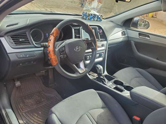 Location Hyundai Sonata 2018 Full option image 1
