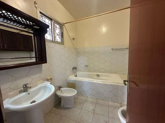 APPARTEMENT A LOUER  F3 MERMOZ PISCINE image 6
