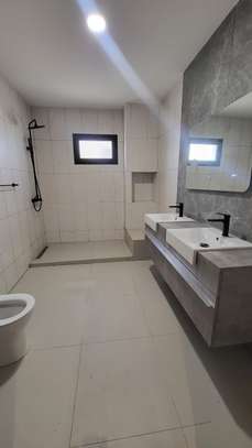 Bel appartement de grand standing sur la VDN image 6