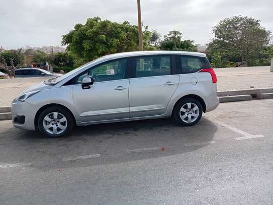 PEUGEOT 5008 DE 7 PLACES image 4