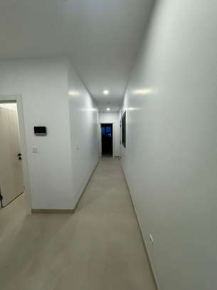 Appartement de 3 chambres au point e lumineux a louer image 8