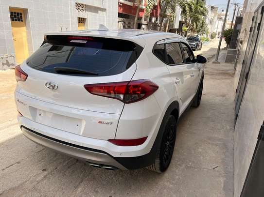 Hyundai Tucson 2.0D 2018 venant Corée image 4