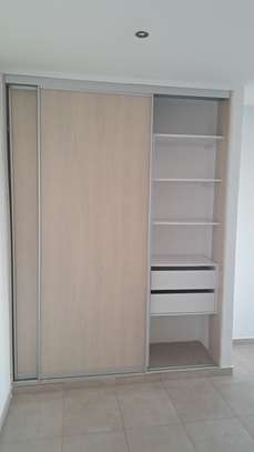 APPARTEMENT F4 A LOUER A NGOR image 4