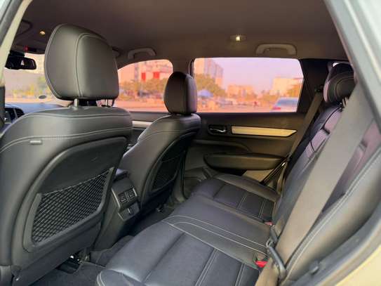 RENAULT QM6 image 10