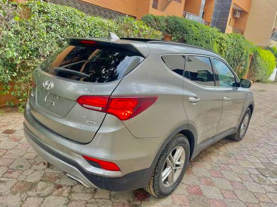 ⭐️HYUNDAI TUCSON FULL OPTION ⭐️ image 3