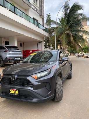 Toyota Rav 4 2019 image 1